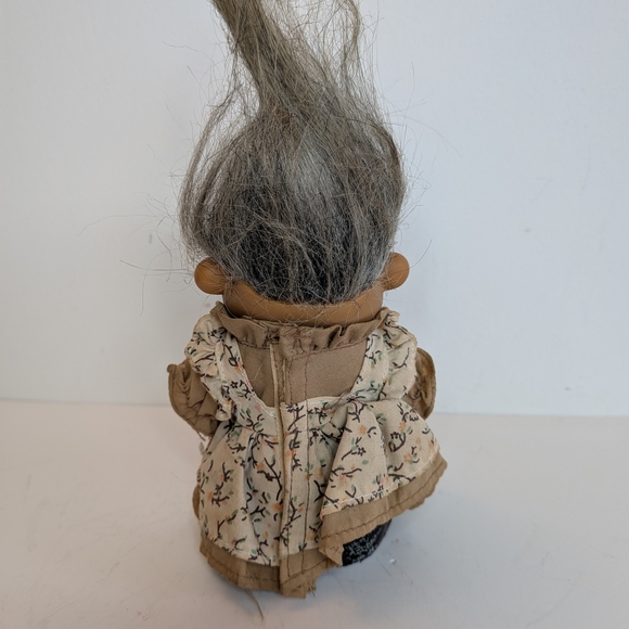 Vintage Russ Troll Doll grandma Grey haired Grandma doll Granny Figure - Picture 2 of 6